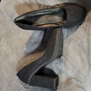 Charcoal size 8 heels